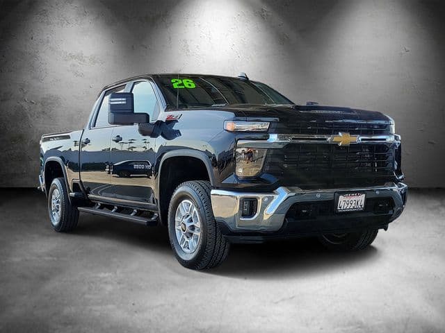 Chevrolet Silverado 2500HD pickup, front three-quarter view